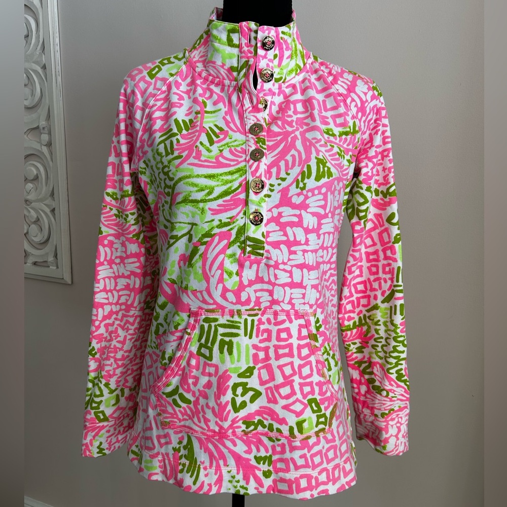 Lilly Pulitzer Captain Popover in the "Pink Sunset Home Slice" pattern